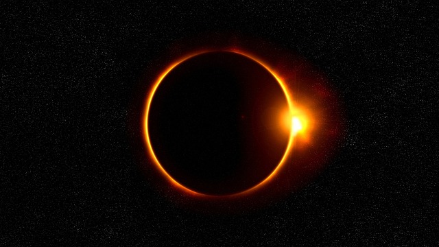 Zatmění Slunce 2026 v Česku: Kdy a kde pozorovat?