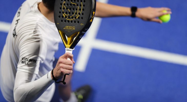 Padel 2026 v Česku: Jak začít, kde hrát a ceny