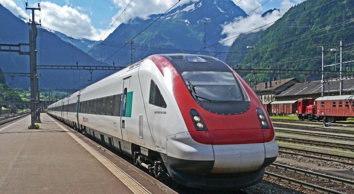 Pendolino 2026: ceny jízdenek, trasy a srovnání s autem